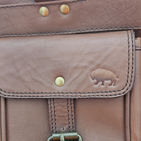 Buffalo Jackson Brown Leather SATCHEL/ Briefcase with Metal Accents - Picture 3 of 10